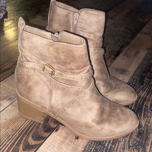 Women's Tan Ankle Boots